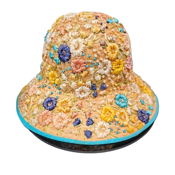 Vintage Handmade Straw Bucket Hat Covered With Raffia Embroidery - Picture 2 of 8